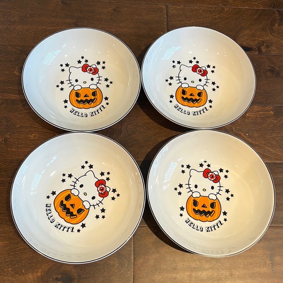 Hello Kitty Halloween Pasta Bowls 2023 Set Of 4 Spider Pumpkin New